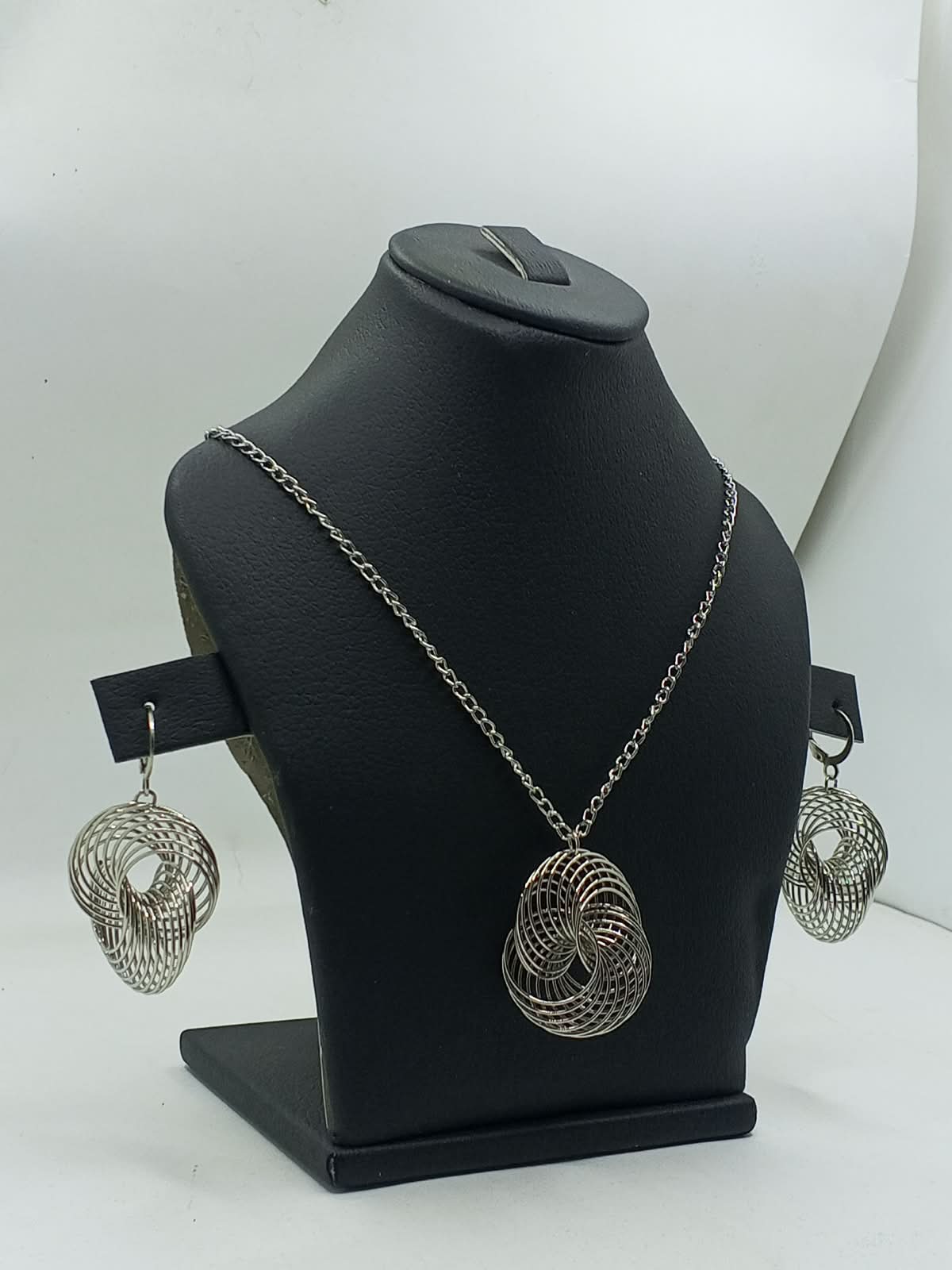 Handcrafted Silver Wire-Swirl Pendant & Drop Earring Jewelry Set - photo 7